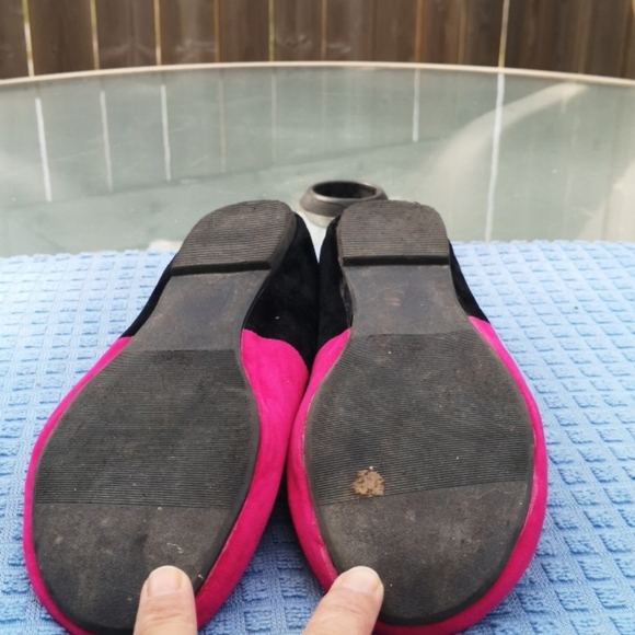 Shoes - Picture 3 of 3